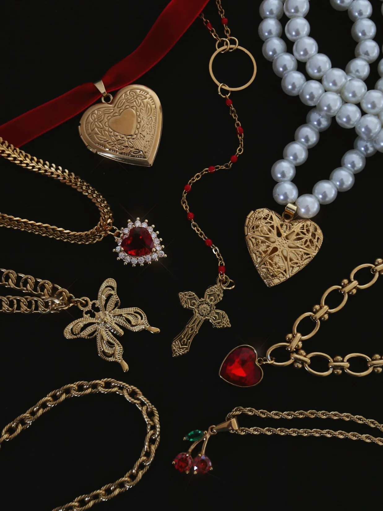 Charming Heart Pendant Necklace
